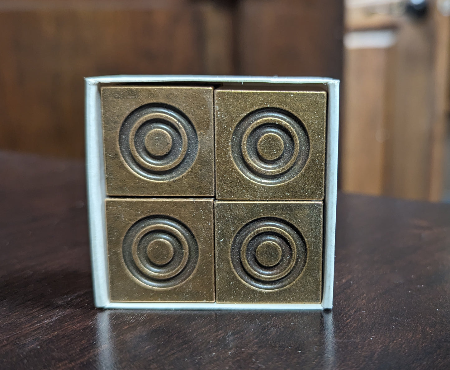 Decorative corners for metal picture frame Gold
